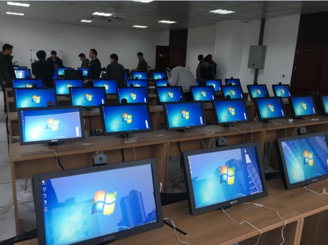 蘇州園區(qū)車管所考試機(jī)27臺(tái)、學(xué)習(xí)機(jī)48臺(tái)、排隊(duì)叫號(hào)系統(tǒng)